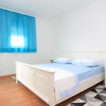 17669a *